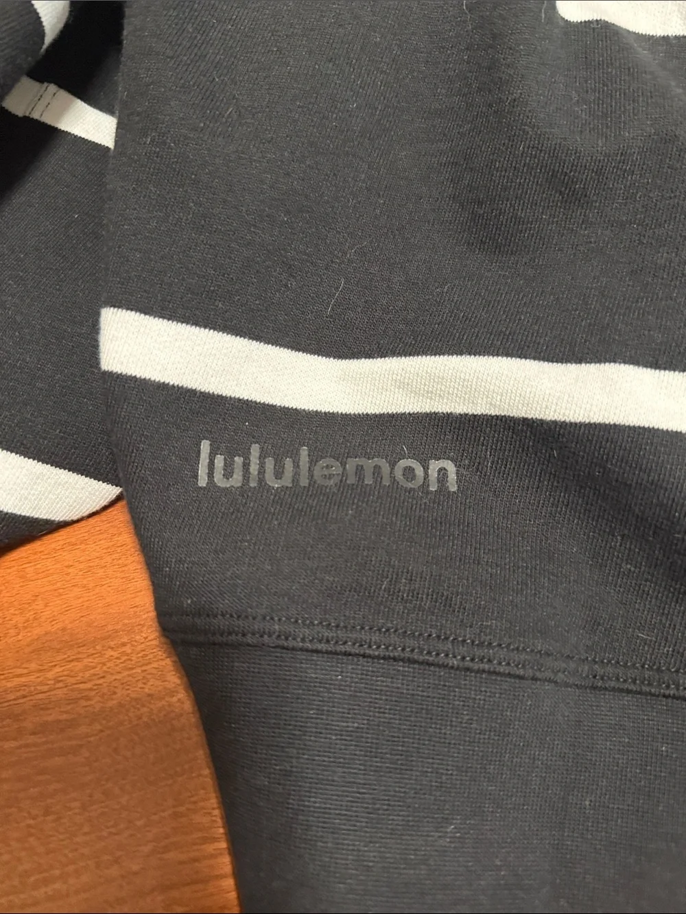 Lululemon Sweat shirt